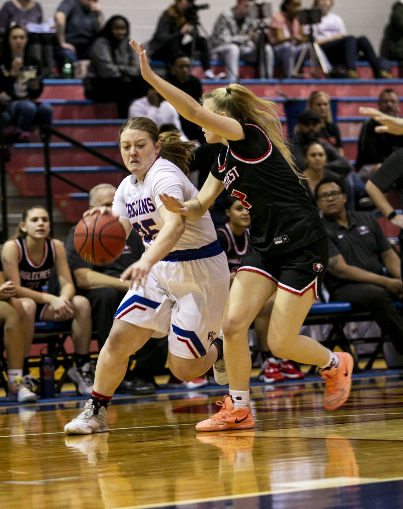 010420-s-FFC Basketball 13.JPG